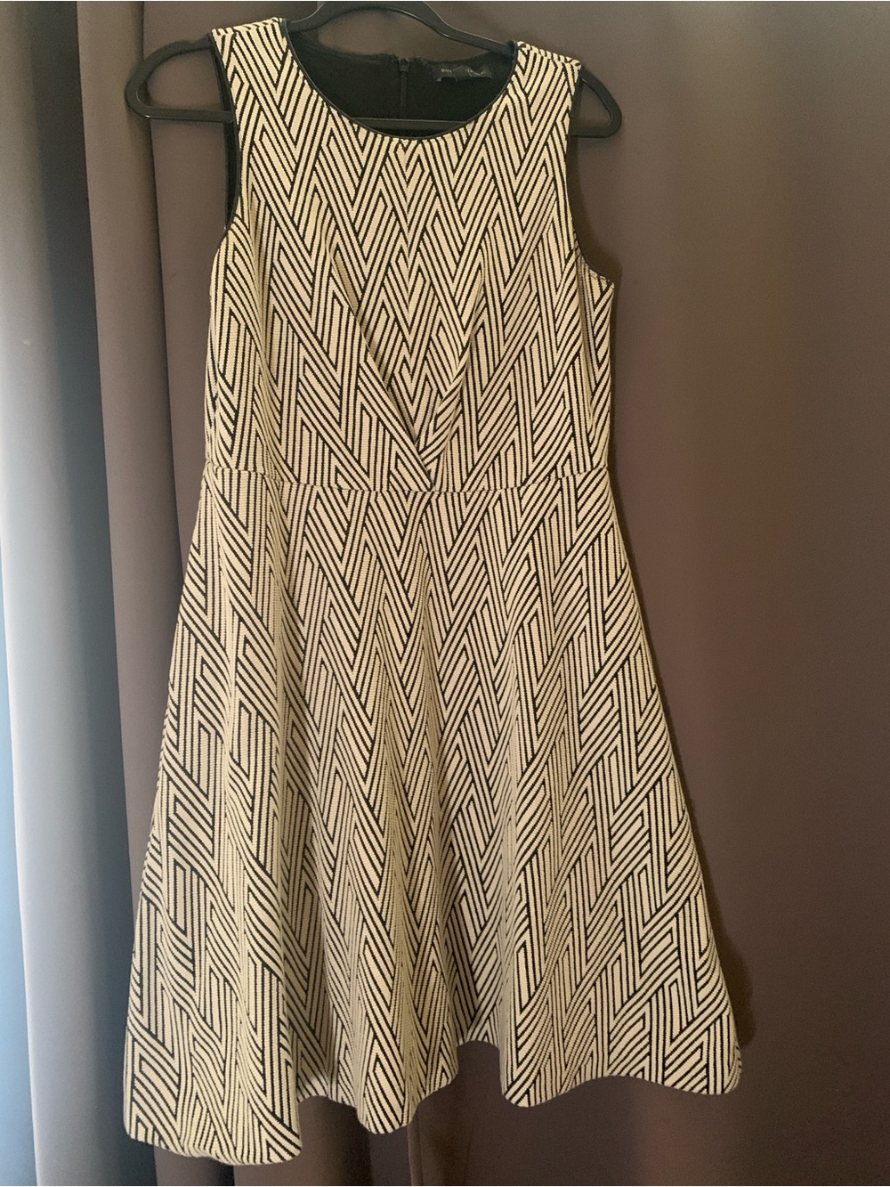 Banana Republic Black and White Chevron Midi Dress